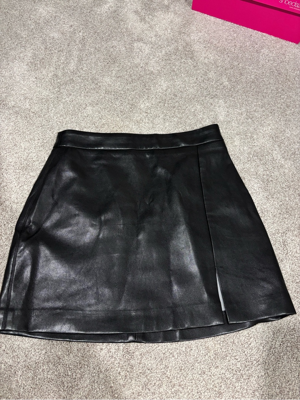 Pink Lily Black Faux Leather Mini Skirt with Front Slit